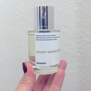 Dossier Woody Sandalwood